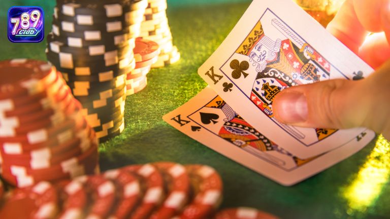 Donk Bet Là Gì? Chiến Thuật Nâng Cao Với Donk Bet Trong Poker 3 Khám phá chiến thuật nâng cao với Donk Bet trong Poker